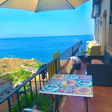 Sun Sky Sea Suite Таормина Екстериор снимка
