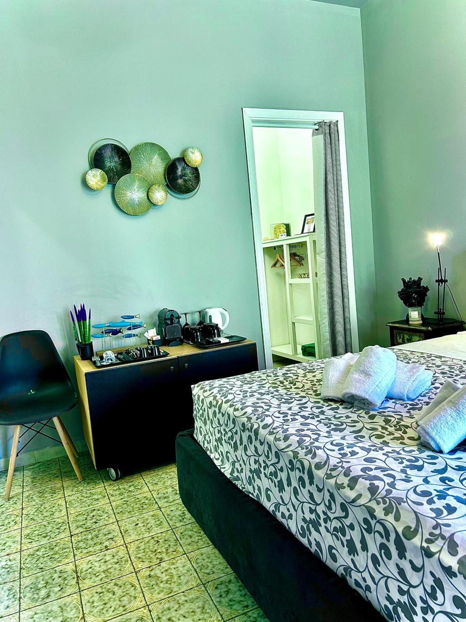 Sun Sky Sea Suite Таормина Екстериор снимка